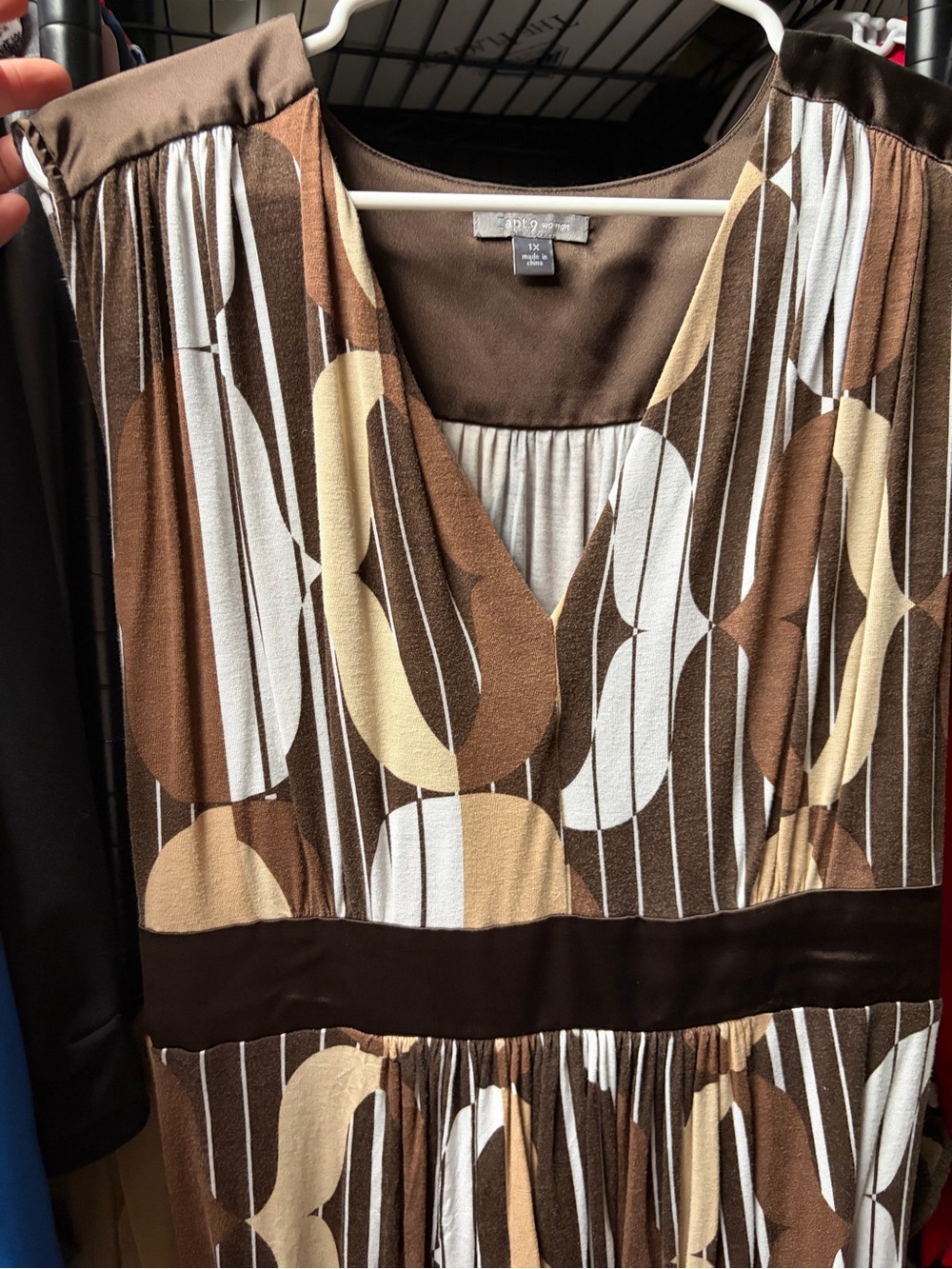 Apt. 9 Brown, Cream & Tan Geometric Top - Picture 2 of 4
